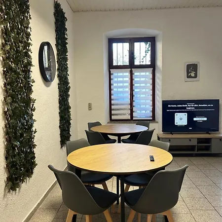 Central Apartments Hof הוף