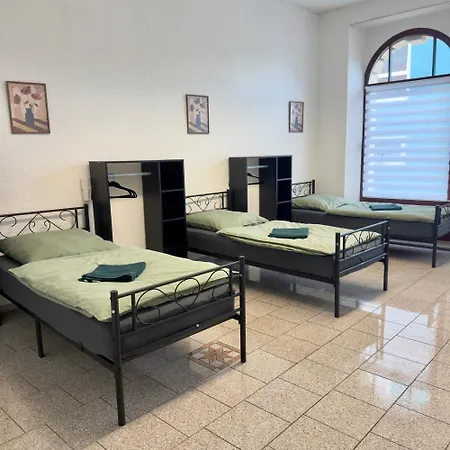 Central Apartments Hof 아파트 호프